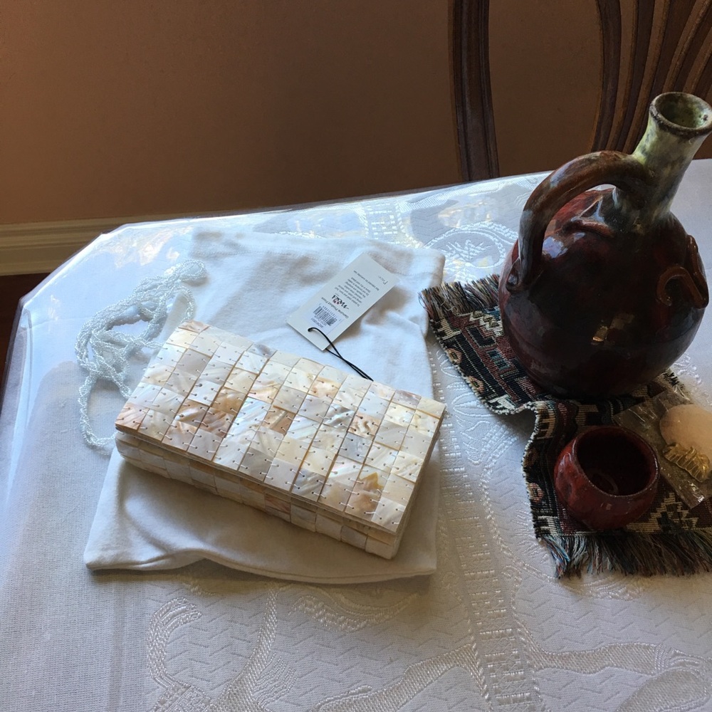 💐💐 Beautiful Mother of Pearl purse❤️